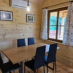 Hébergement de vacances Siedlisko Nad Jeziorem Skarlinskim 5b, Mazury, Jezioro, Domek, Bania *