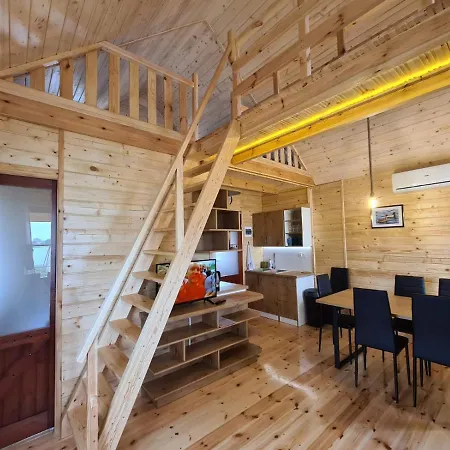 Siedlisko Nad Jeziorem Skarlinskim 5b, Mazury, Jezioro, Domek, Bania *