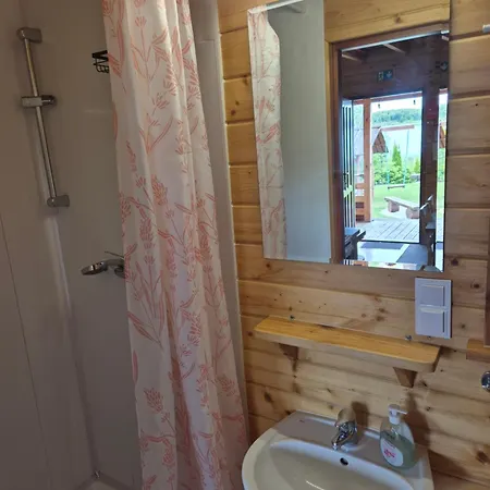 Siedlisko Nad Jeziorem Skarlinskim 5b, Mazury, Jezioro, Domek, Bania Сasa de vacaciones Kurzetnik