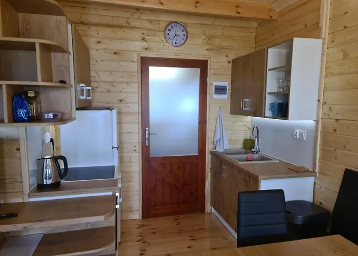 Siedlisko Nad Jeziorem Skarlinskim 5b, Mazury, Jezioro, Domek, Bania