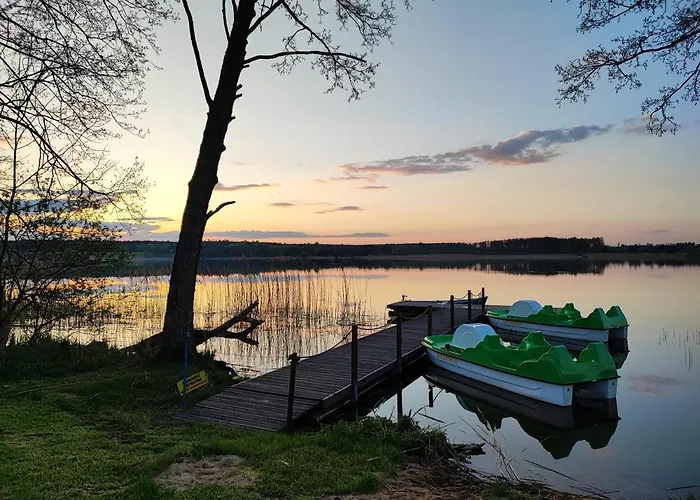 Semesterbostad Siedlisko Nad Jeziorem Skarlinskim 5b, Mazury, Jezioro, Domek, Bania *