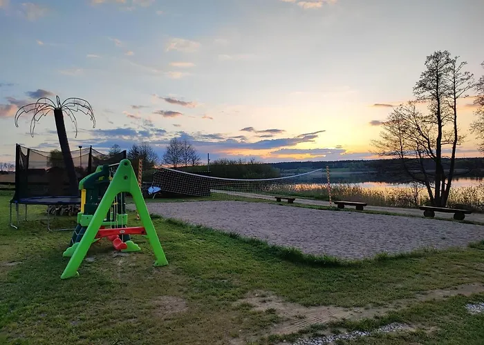 Siedlisko Nad Jeziorem Skarlinskim 5b, Mazury, Jezioro, Domek, Bania *